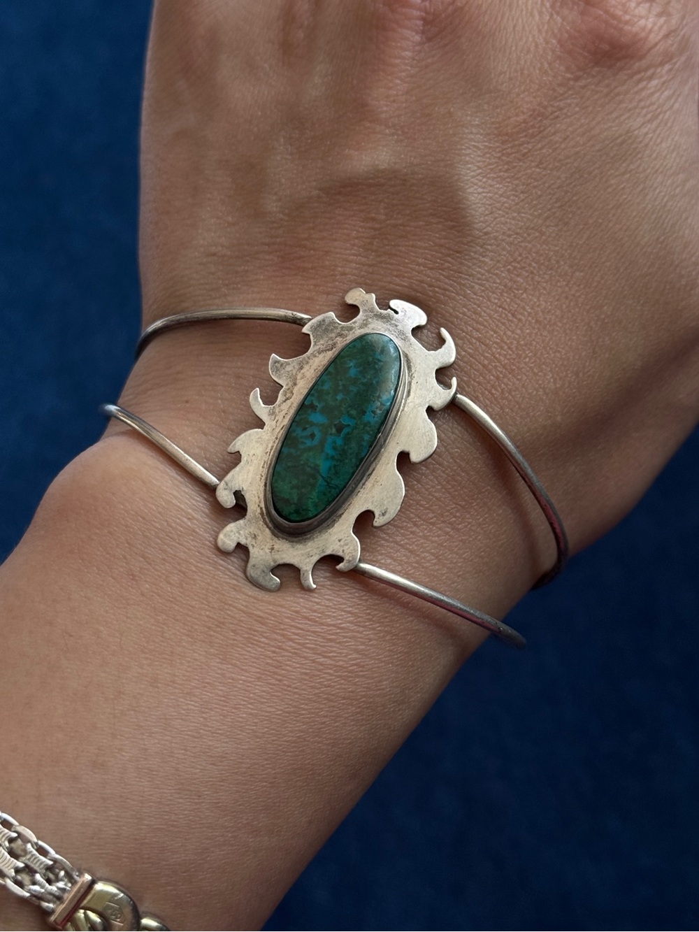 Vintage  Southwestern sign  Navajo Sterling Silver Turquoise Cuff Bracelet.